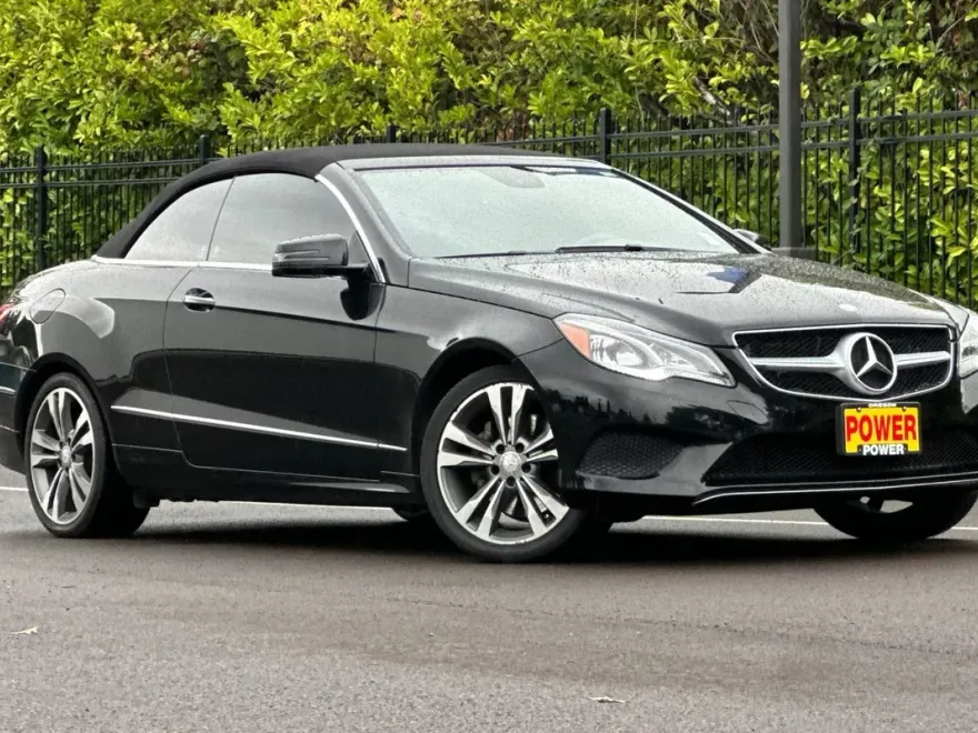 2016 Mercedes Benz E 400 photo 1