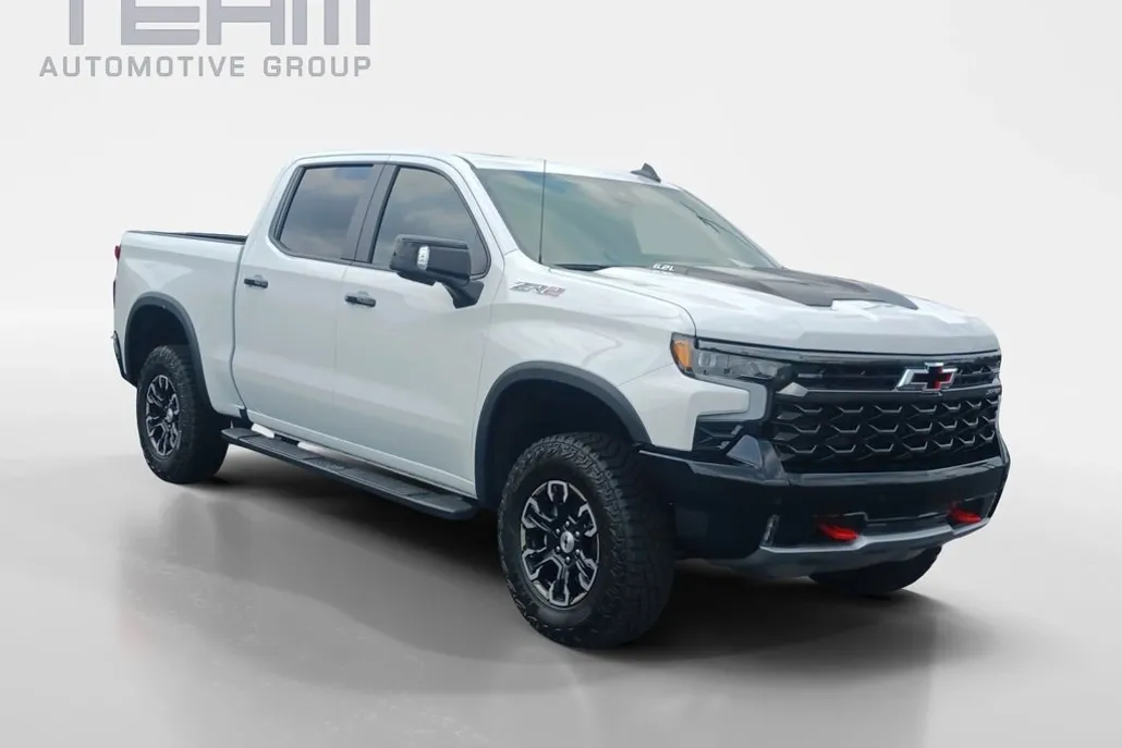 2025 Chevrolet Silverado 1500 ZR2 photo 1