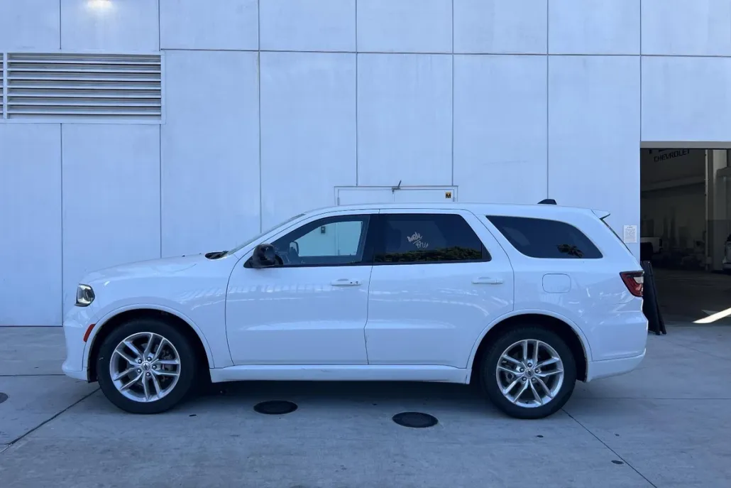 2023 Dodge Durango GT photo 1