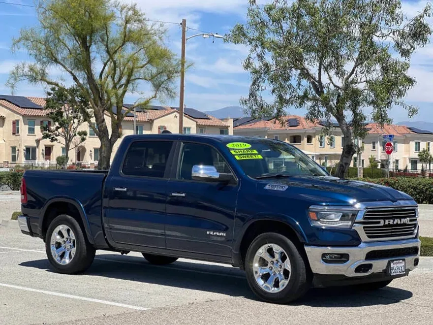 2019 Ram 1500 Laramie photo 1
