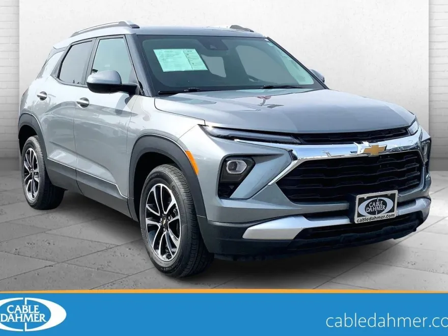 2024 Chevrolet Trailblazer LT photo 1