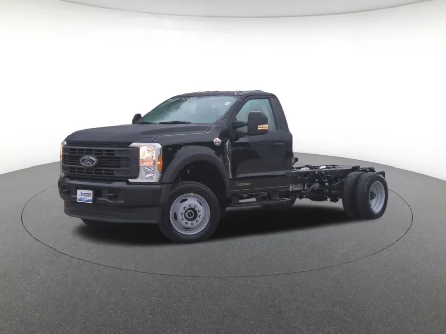 2024 Ford F-550 XL photo 1