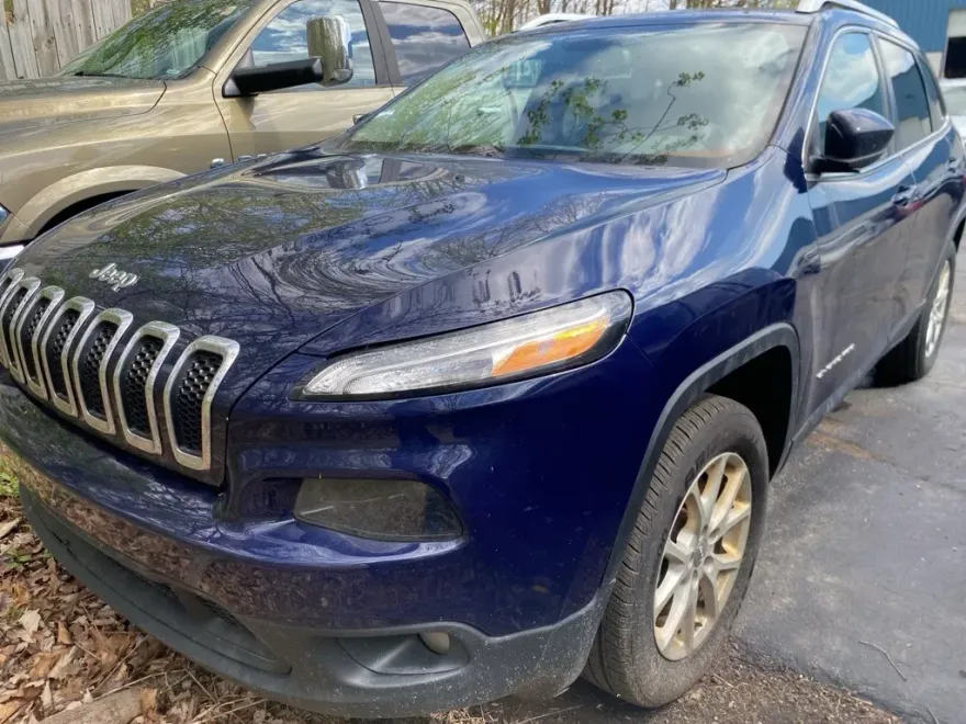 2015 Jeep Cherokee Latitude photo 1