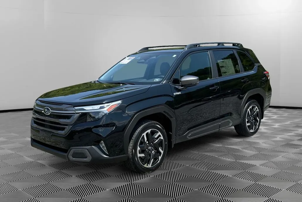 2025 Subaru Forester Limited photo 1