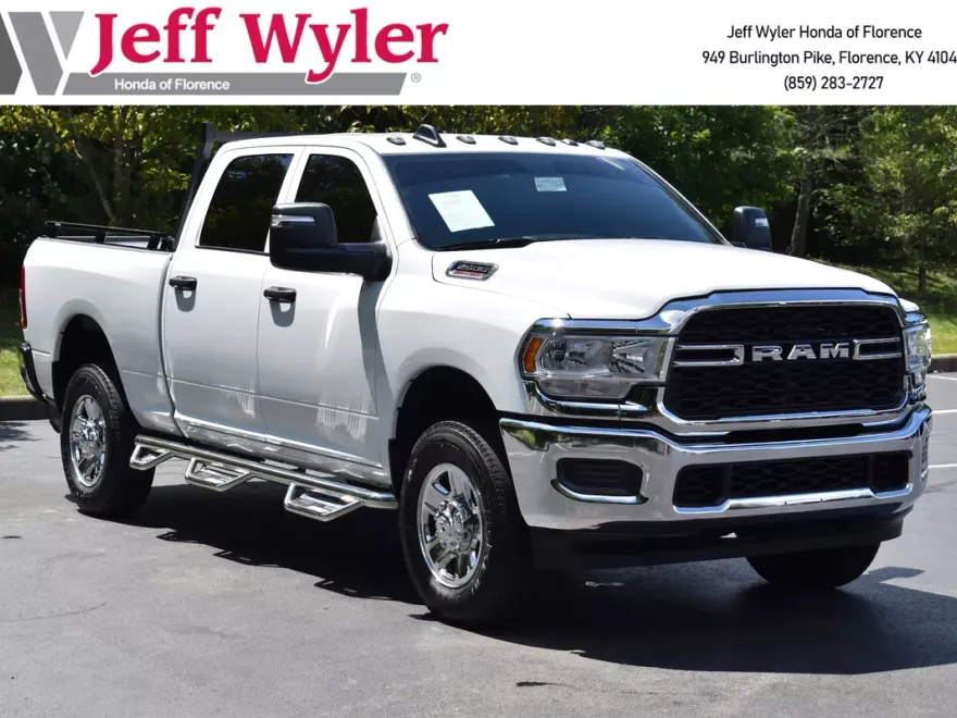 2024 Ram 2500 Tradesman photo 1