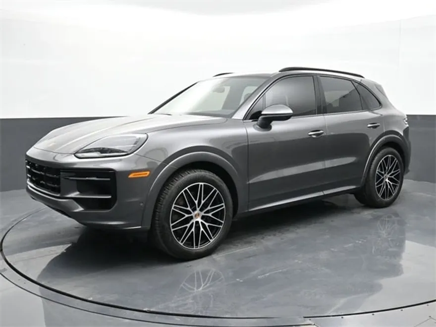 2025 Porsche Cayenne photo 1