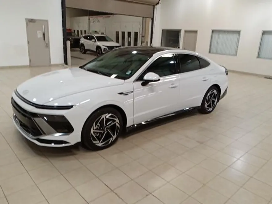 2024 Hyundai Sonata SEL Convenience photo 1