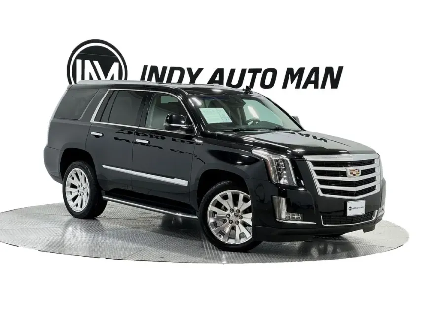 2018 Cadillac Escalade Luxury photo 1
