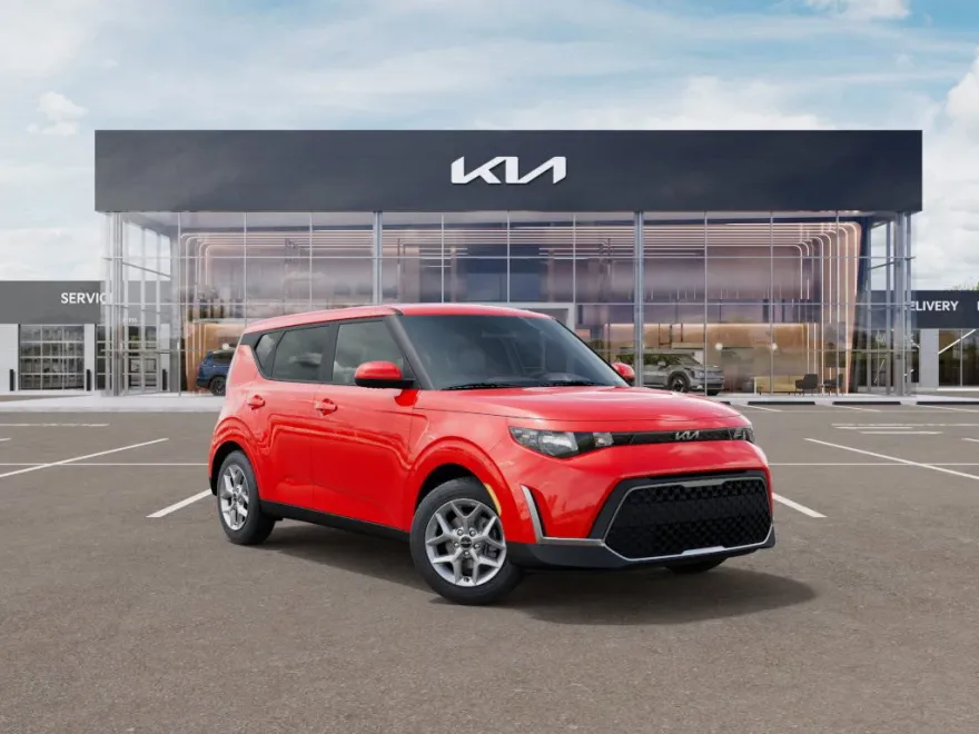 2025 Kia Soul LX photo 1
