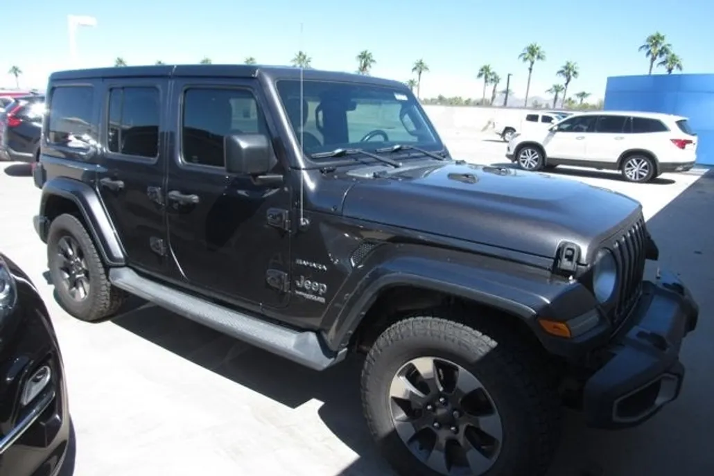 2018 Jeep Wrangler Unlimited Sahara photo 1
