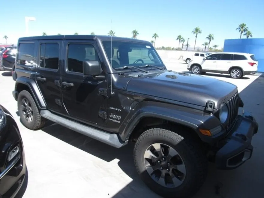2018 Jeep Wrangler Unlimited Sahara photo 1
