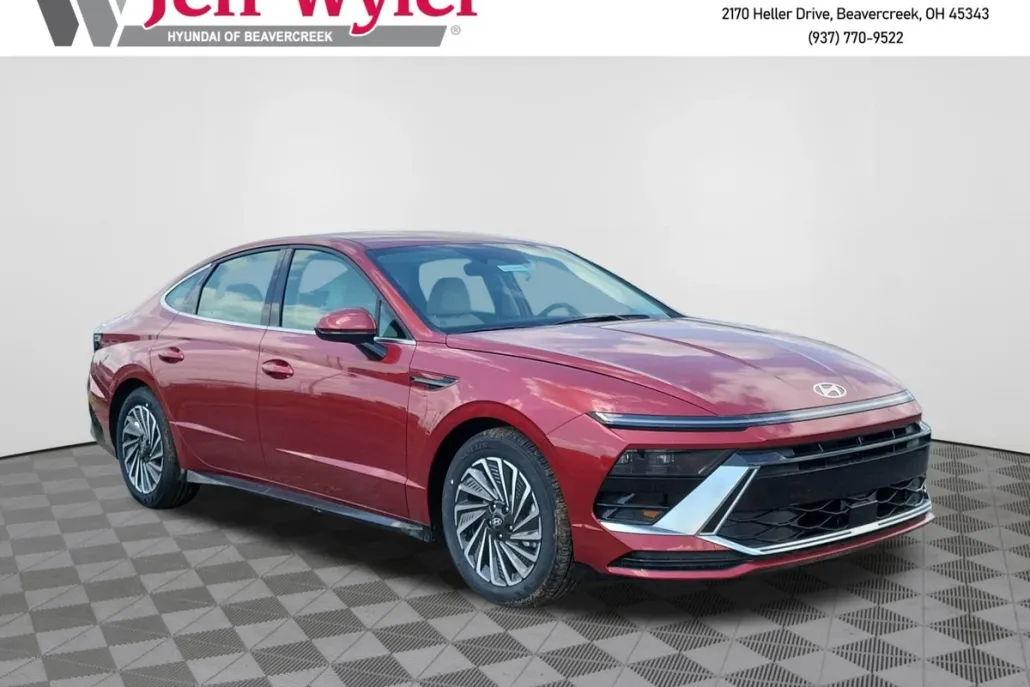 2025 Hyundai Sonata Hybrid SEL photo 1