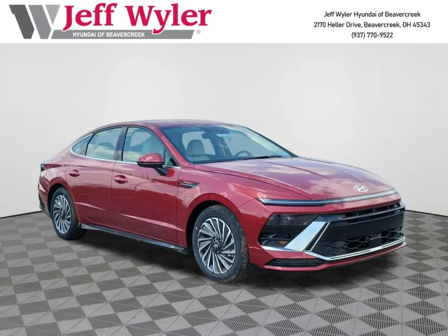 2025 Hyundai Sonata Hybrid SEL photo 1
