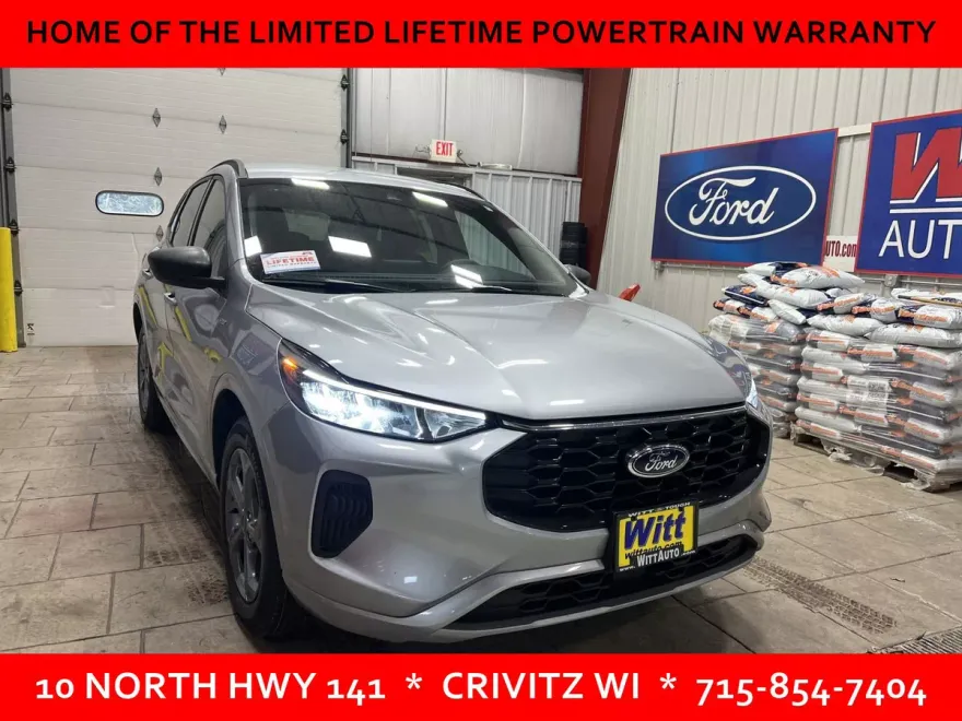 2024 Ford Escape ST-Line photo 1