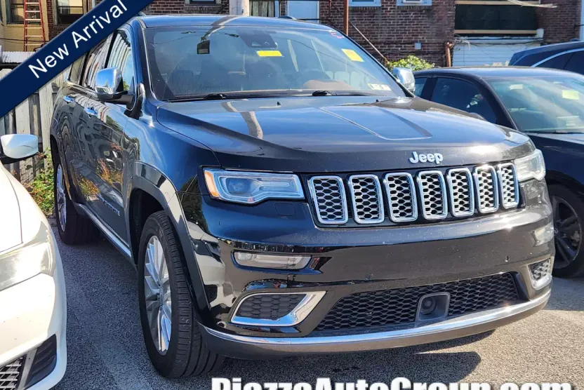 2017 Jeep Grand Cherokee Summit photo 1
