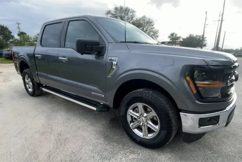 2024 Ford F-150 XLT photo 1