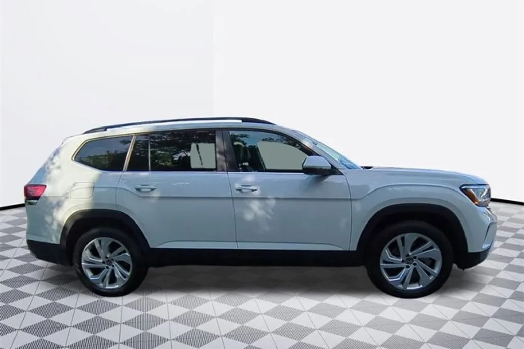 2023 Volkswagen Atlas V6 SE Technology photo 1