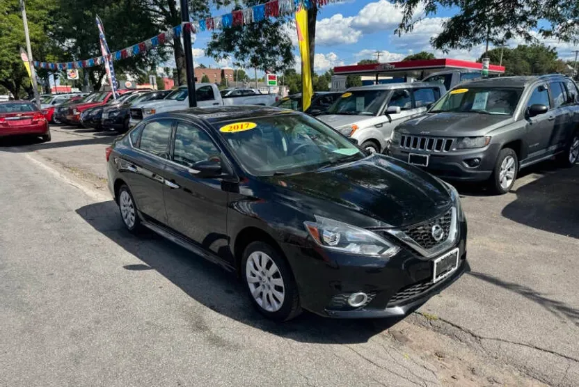 2017 Nissan Sentra SR Turbo photo 1