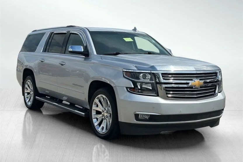 2018 Chevrolet Suburban Premier photo 1