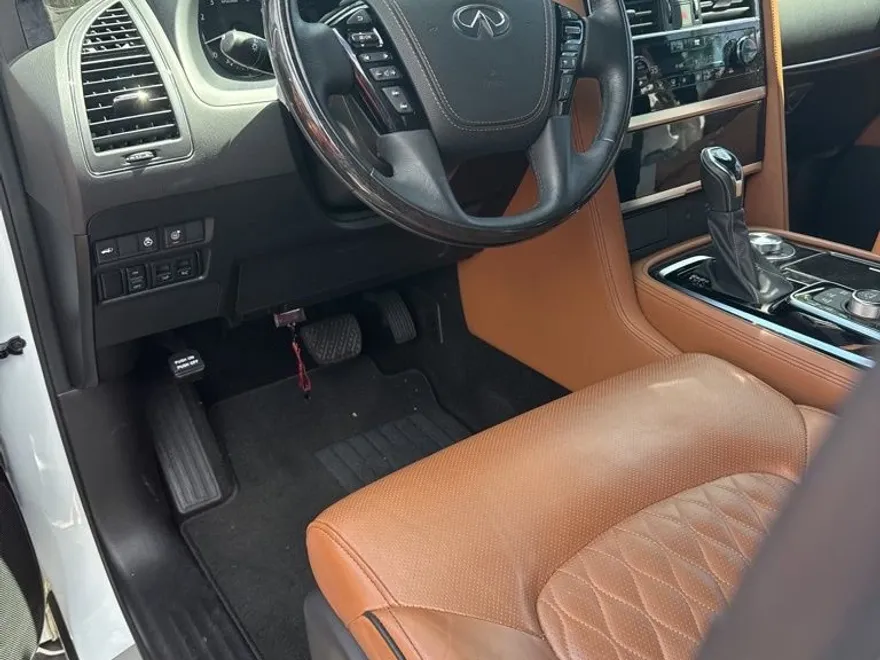 2023 Infiniti QX80 Sensory photo 1