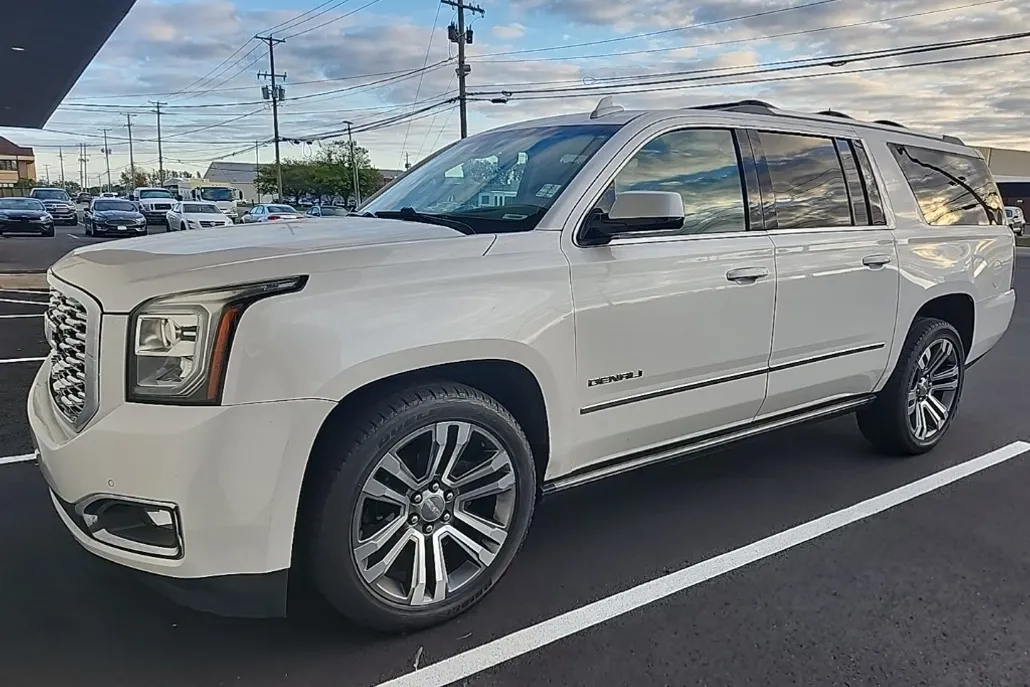 2020 Gmc Yukon XL Denali photo 1
