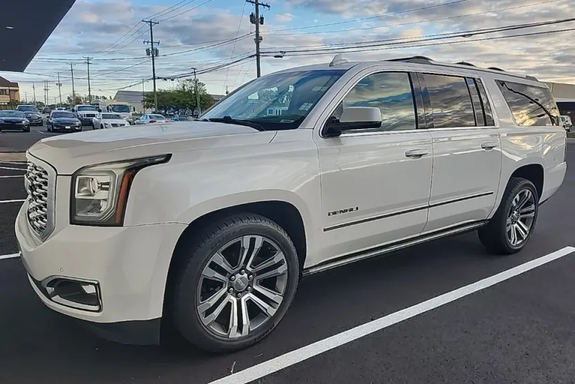 2020 Gmc Yukon XL Denali photo 1