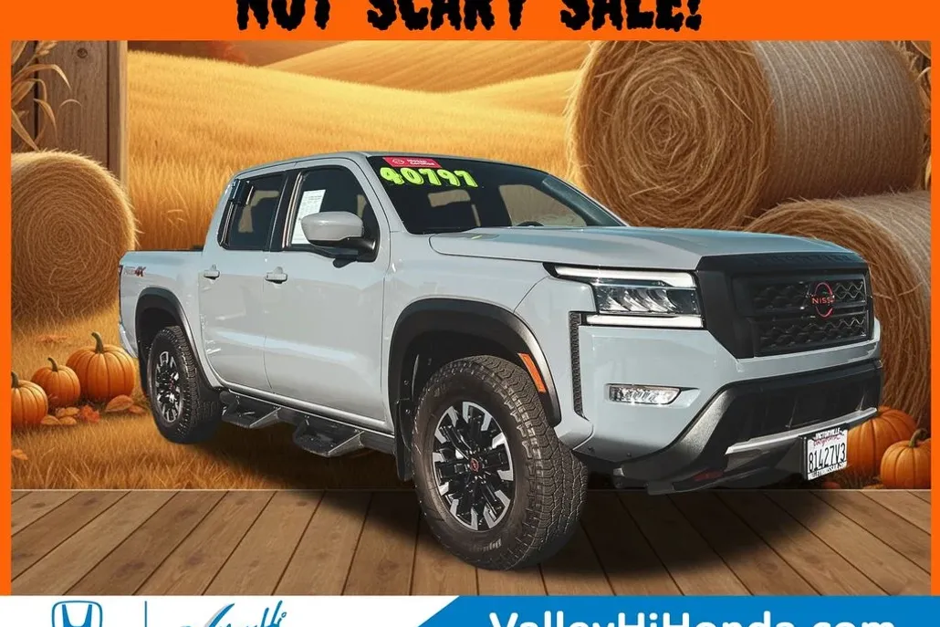 2023 Nissan Frontier PRO-4X photo 1