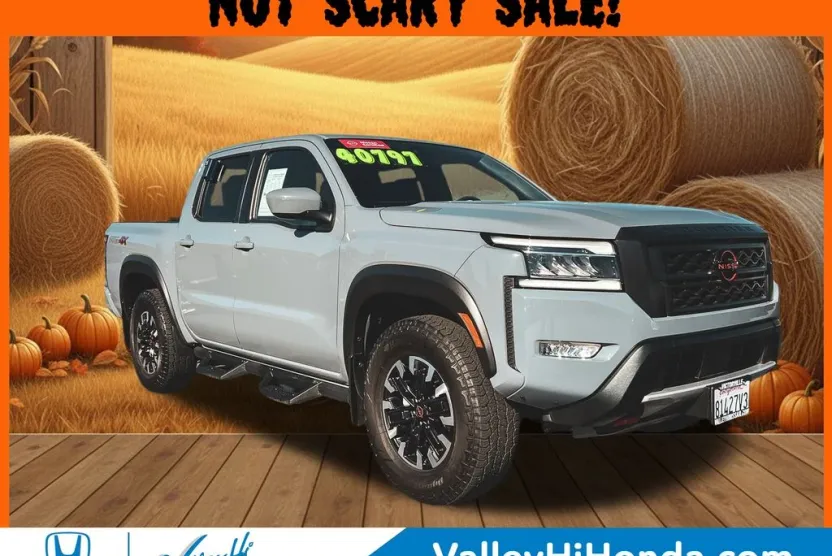 2023 Nissan Frontier PRO-4X photo 1