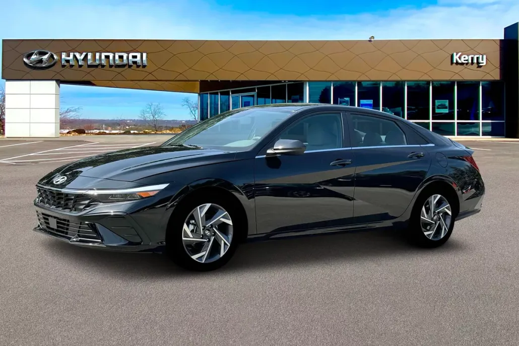 2025 Hyundai Elantra SEL Convenience photo 1