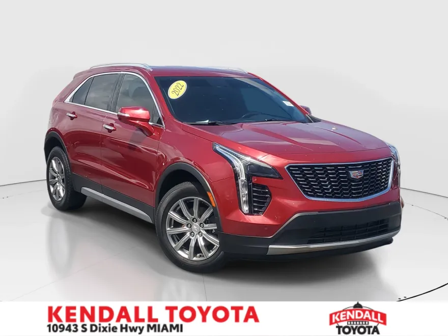 2022 Cadillac XT4 Premium Luxury photo 1