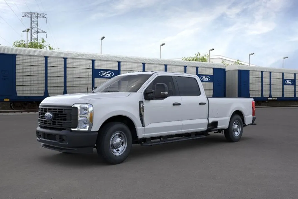2025 Ford F-250 photo 1