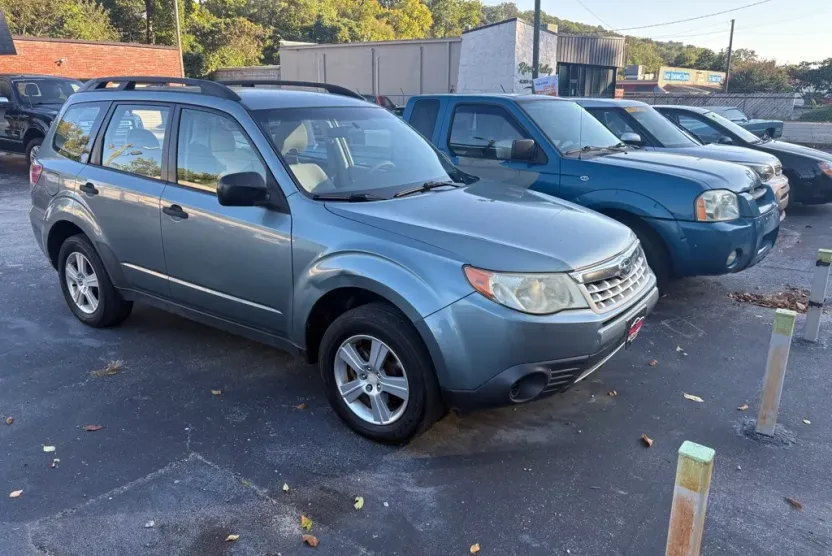 2012 Subaru Forester 2.5X photo 1