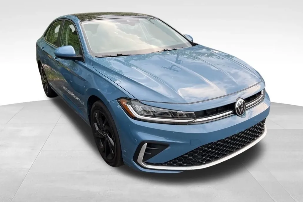 2025 Volkswagen Jetta 1.5T SE photo 1