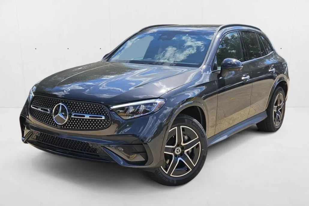 2025 Mercedes Benz GLC 300 AMG photo 1