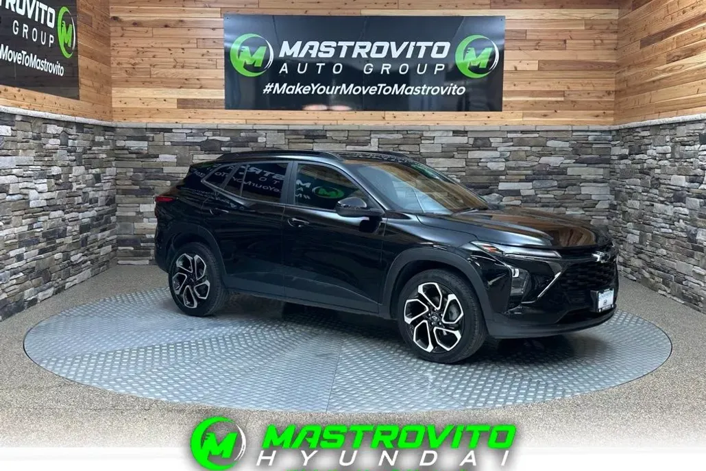 2024 Chevrolet Trax photo 1