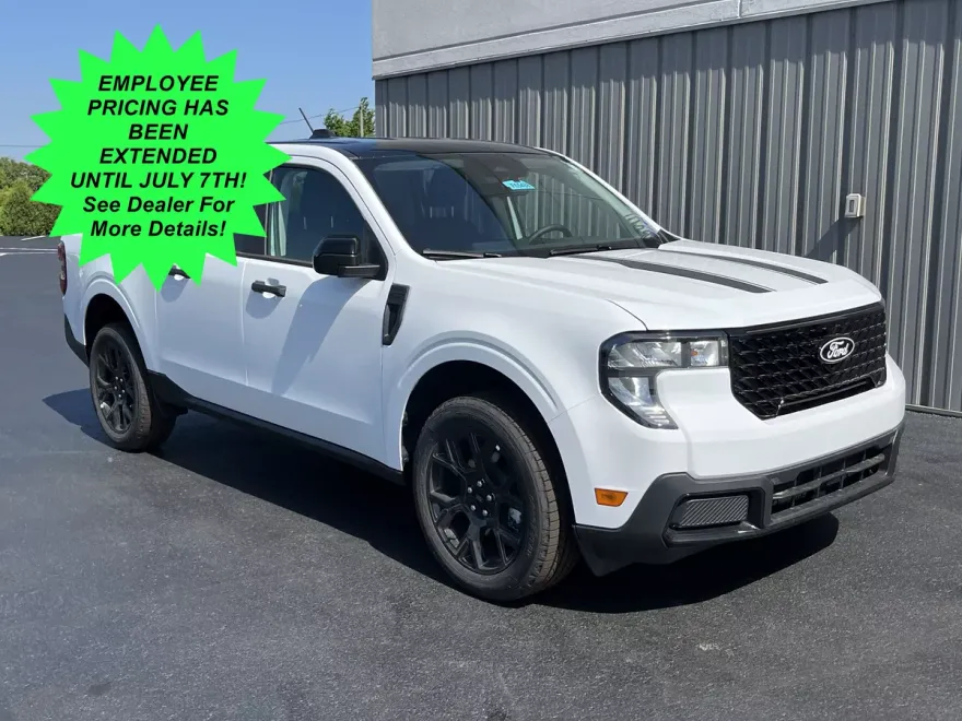 2025 Ford Maverick XLT photo 1