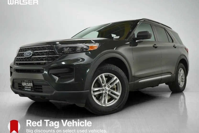 2022 Ford Explorer XLT photo 1
