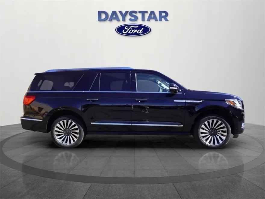 2021 Lincoln Navigator L Reserve photo 1