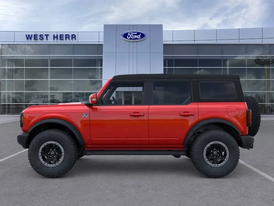 2024 Ford Bronco Outer Banks photo 1
