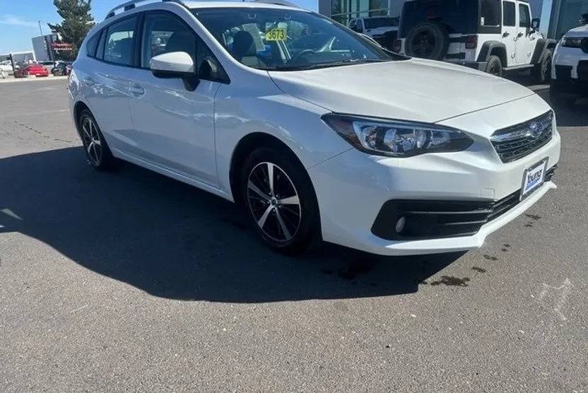 2022 Subaru Impreza Premium photo 1