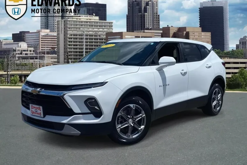 2023 Chevrolet Blazer 2LT photo 1