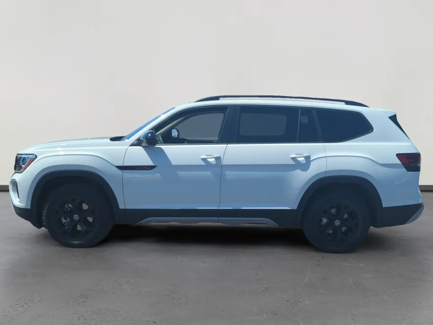 2025 Volkswagen Atlas Peak Edition SE photo 1