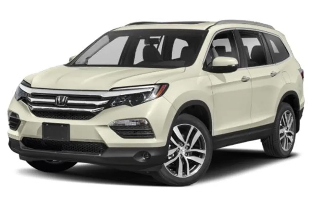 2018 Honda Pilot Touring photo 1