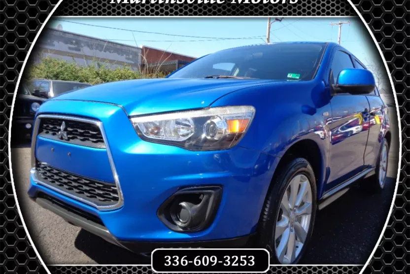 2015 Mitsubishi Outlander Sport ES SE photo 1