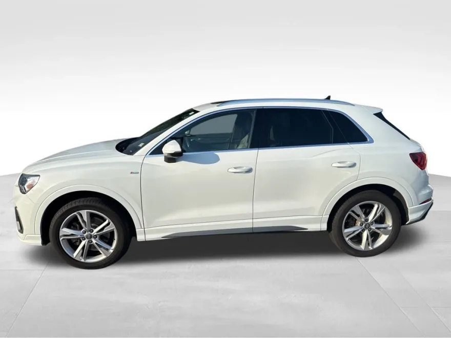 2020 Audi Q3 Premium Plus S line photo 1