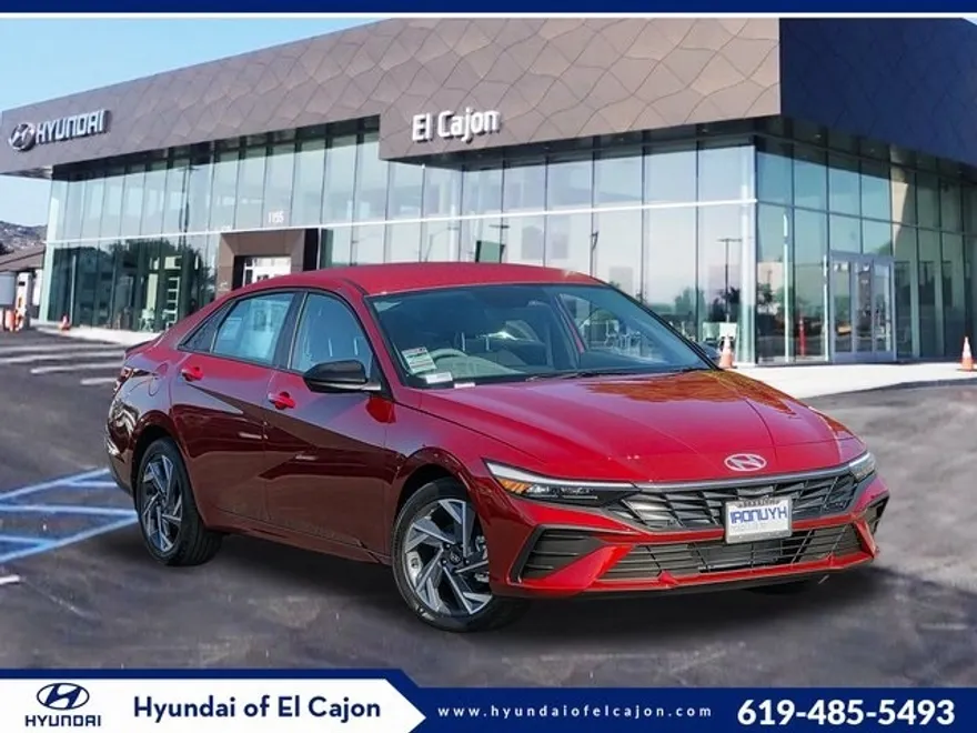 2025 Hyundai Elantra SEL Sport photo 1