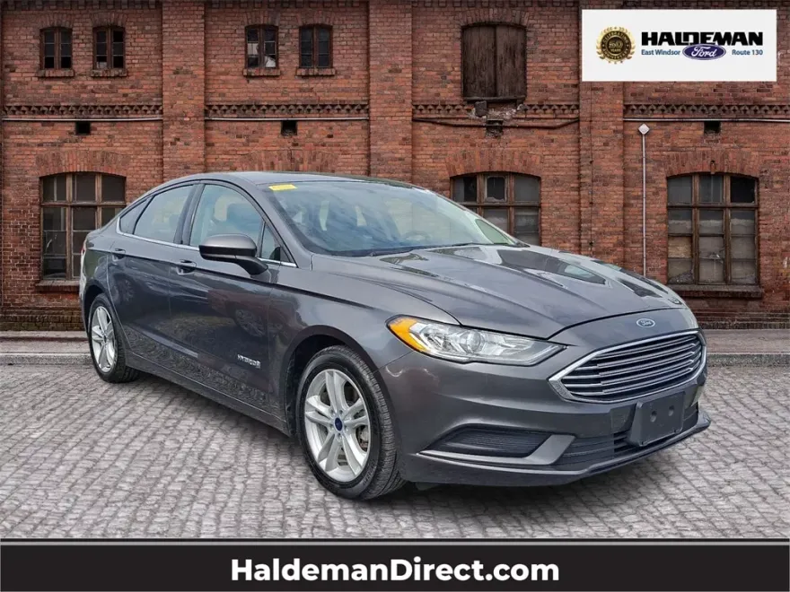 2018 Ford Fusion Hybrid S photo 1