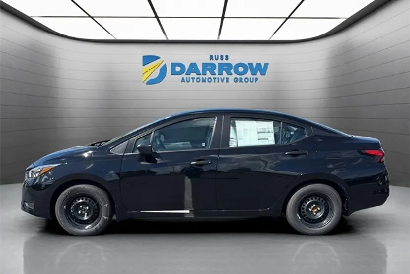 2025 Nissan Versa 1.6 S photo 1