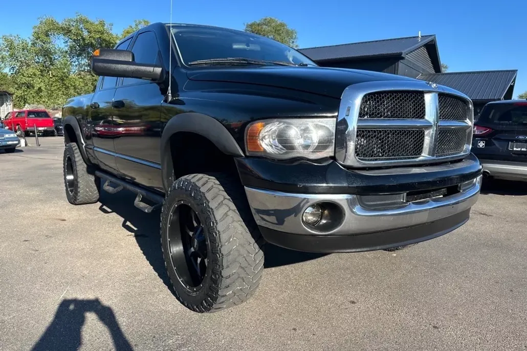 2003 Dodge Ram ST photo 1