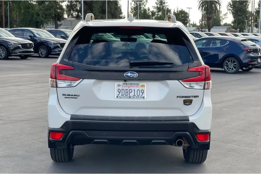 2022 Subaru Forester Wilderness photo 1